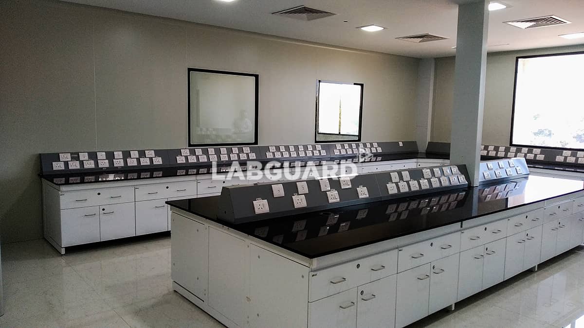 High-quality Modular Lab Furniture by LabGuard - leading lab furniture ...