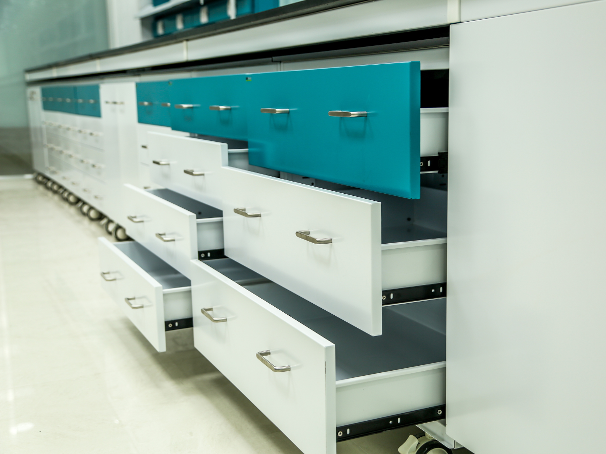 Flexis C Frame Lab Furniture by LabGuard - For R&D Labs