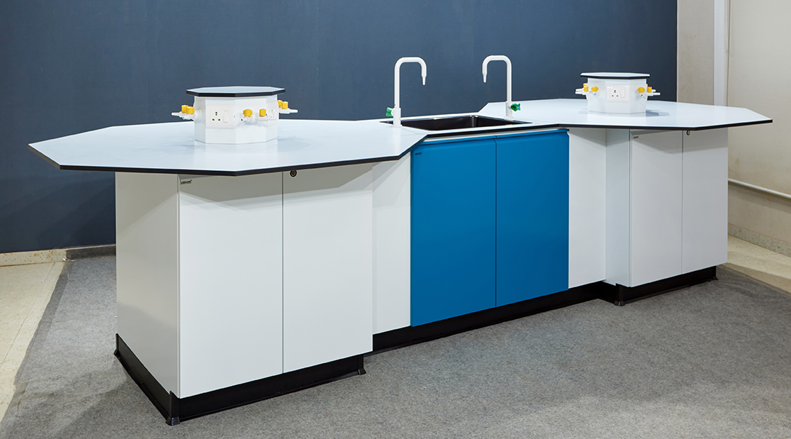 Flexis Lab Furniture by LabGuard - For R&D Labs