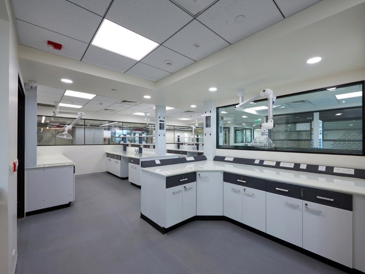 Lubricant-Company-Airoli-Navi-Mumbai-spot-extractor