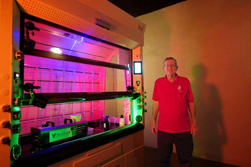 Victor Neuman conducting the Tri-Color Visualizer test on Ray Victor Neuman conducting the Tri-Color Visualizer test on Ray